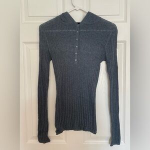 Vintage Moda International lightweight henley-style sweater, never worn